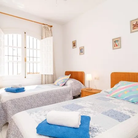 Fuer 4 Personen Ca 90 Qm In Nerja, Andalusien Costa Del Sol Holiday home *